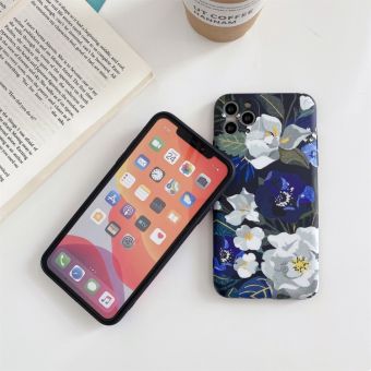 Silikónové puzdro na Apple iPhone 12/12 Pro Biele kvety