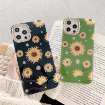 Plastové puzdro na Apple iPhone 12/12 Pro Classic Flower ružovo červené