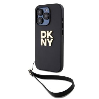 Obal DKNY PU Leather Stack Logo Wrist Strap Apple iPhone 15 Pro DKHCP15LPBSWSK čierny