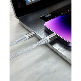 SWISSTEN Aramid Reinforced USB-A/LIGHTNING 3A 60W 1,5m biely
